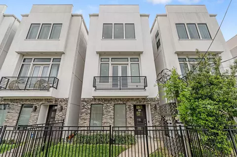 5713 Larkin St #A, Houston, TX 77007