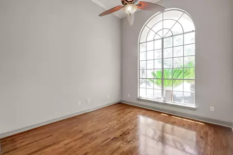 Living - 12758 Aries Loop Loop, Willis, TX 77318 photo 4 of 7