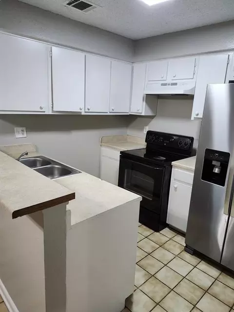 12502 Newbrook Dr, Houston, TX 77072