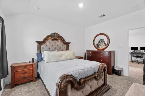 Bedroom - 24219 Oriole Summit Dr, Spring, TX 77373 photo 2 of 5