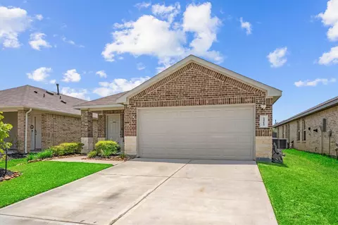 Exterior - 24219 Oriole Summit Dr, Spring, TX 77373 photo 2 of 7