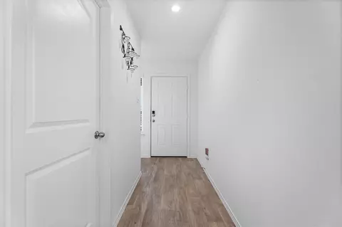 Entry Way - 24219 Oriole Summit Dr, Spring, TX 77373 photo 2 of 7