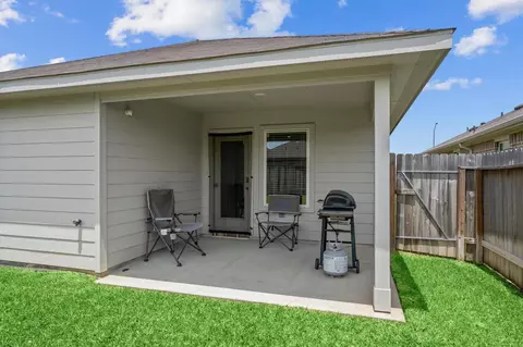 Exterior - 24219 Oriole Summit Dr, Spring, TX 77373 photo 6 of 7