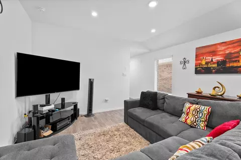 Living - 24219 Oriole Summit Dr, Spring, TX 77373 photo 3 of 3