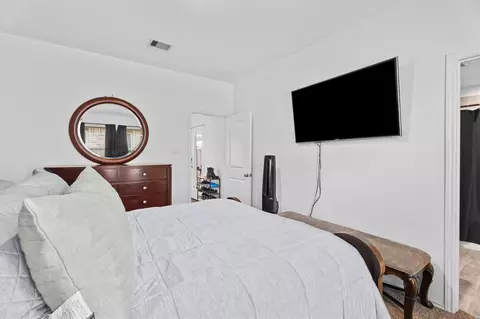 Bedroom - 24219 Oriole Summit Dr, Spring, TX 77373 photo 3 of 5