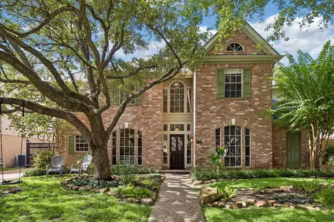 12111 Meadow Lake Dr, Houston, TX 77077