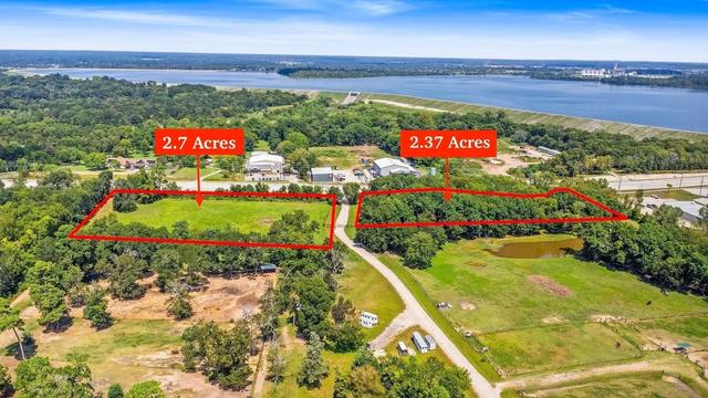 12595 Fm 1097 Rd W, Willis, TX 77318
