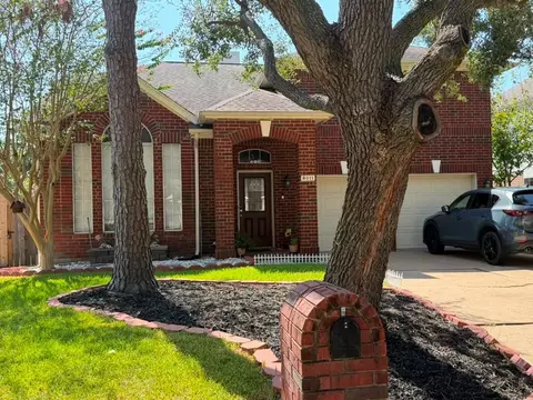 8011 Makaha Cir, Houston, TX 77095