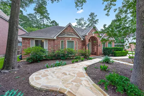 7 Windridge Pl, The Woodlands, TX 77381