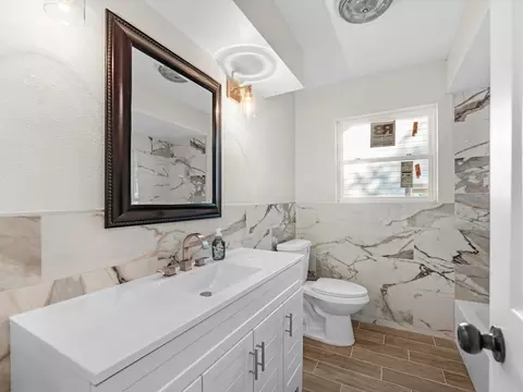 Bath - 9096 N Comanche Cir, Willis, TX 77378 photo 3 of 3