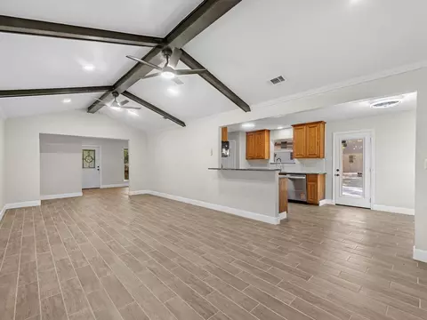 Living - 9096 N Comanche Cir, Willis, TX 77378 photo 4 of 5