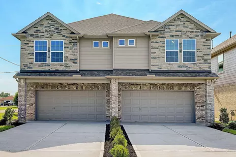 503 Dr Martin Luther King Jr Dr, La Porte, TX 77571