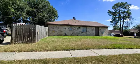Exterior - 2303 Spring Dusk Ln, Spring, TX 77373 photo 3 of 4