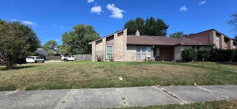 Exterior - 2303 Spring Dusk Ln, Spring, TX 77373 photo 2 of 4
