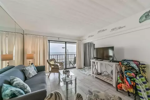 7310 Seawall Blvd #404, Galveston, TX 77551