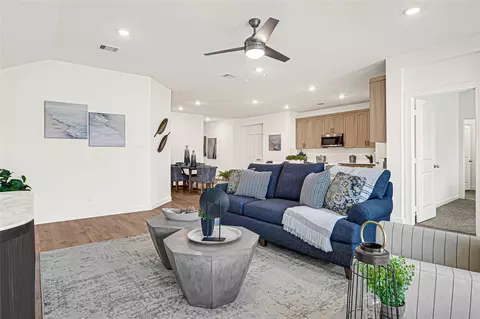 Living - 31202 Henry Ridge Dr, Fulshear, TX 77441 photo 3 of 3