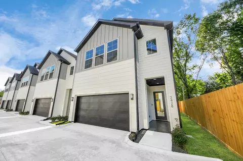 2428 Harrington St, Houston, TX 77026