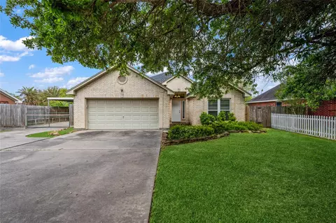 4019 N Fm 565 Rd, Baytown, TX 77523
