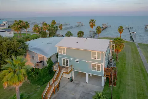 1309 8th St, San Leon, TX 77539