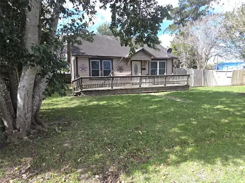 507 N Orange St, Sweeny, TX 77480