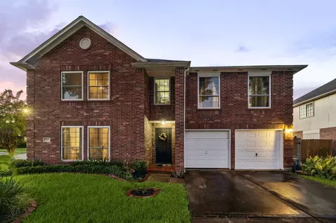 918 Heathcliff Dr, Missouri City, TX 77489