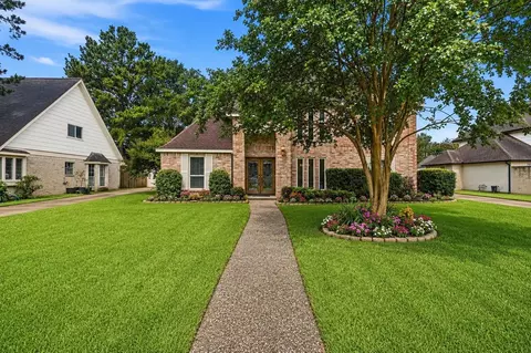 9203 S Pass Ln, Houston, TX 77064