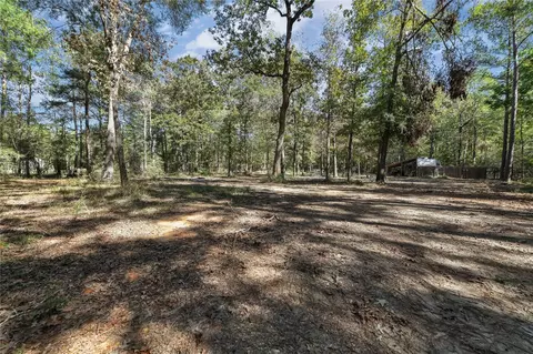 695 Piney Trl, Livingston, TX 77351