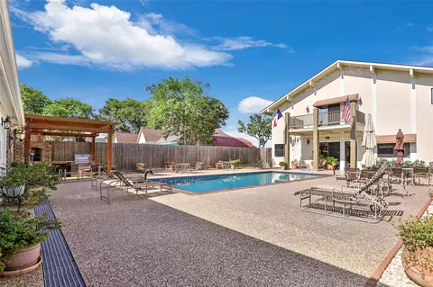 114 Morrison St, Beach City, TX 77523