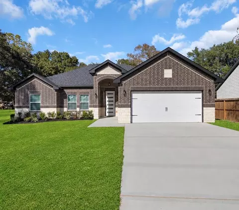 8426 Swiftwater Ln, Houston, TX 77075