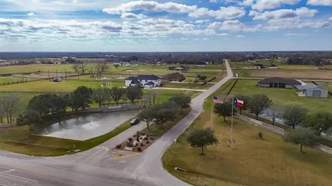 22802 Pittman Dr, Angleton, TX 77515