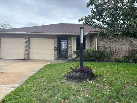 3914 Beran Dr, Houston, TX 77045