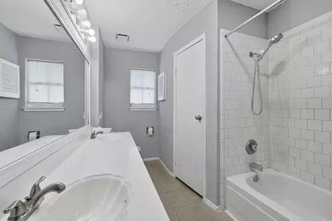 Bath - 5421 Diane Ct, Spring, TX 77373 photo 3 of 4
