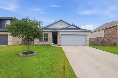 8002 Brooks Crossing Dr, Baytown, TX 77521