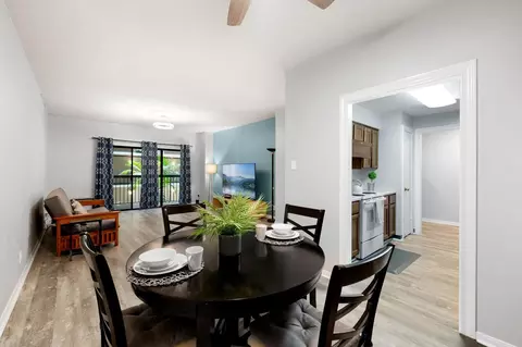 661 Bering Dr #204, Houston, TX 77057
