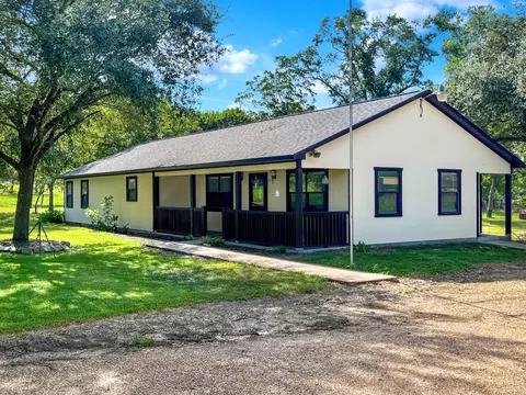 2230 County Road 201, Weimar, TX 78962