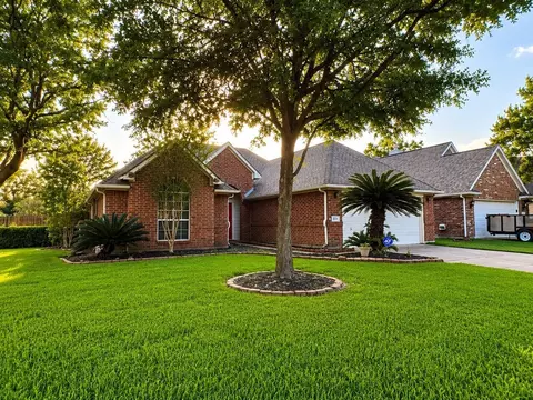 6614 Timber Square Ct, Richmond, TX 77407