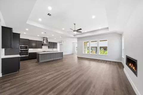 Living - 10025 Larkin Cv, Willis, TX 77318 photo 2 of 6