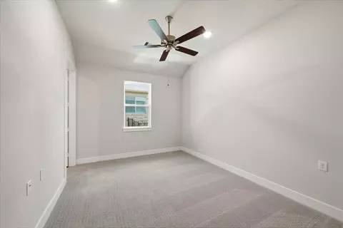 Bedroom - 10025 Larkin Cv, Willis, TX 77318 photo 4 of 11