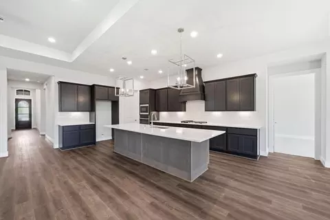 Kitchen - 10025 Larkin Cv, Willis, TX 77318 photo 2 of 3