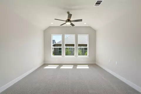 Bedroom - 10025 Larkin Cv, Willis, TX 77318 photo 8 of 11