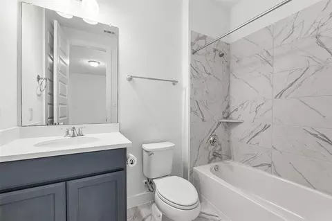 Bath - 28314 Emerald Bnd, Spring, TX 77386 photo 4 of 6