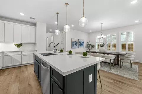 Kitchen - 28314 Emerald Bnd, Spring, TX 77386 photo 2 of 3
