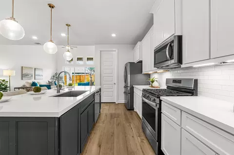 Kitchen - 28314 Emerald Bnd, Spring, TX 77386 photo 3 of 3