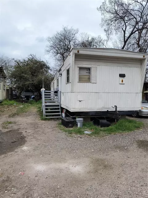 113 Busch St #5, Houston, TX 77060