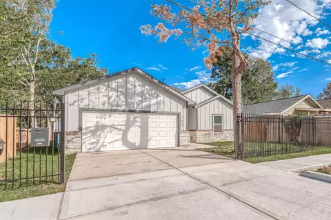 4633 Larkspur St, Houston, TX 77051