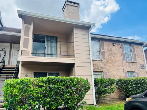 2800 Jeanetta St #1702, Houston, TX 77063