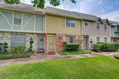 8101 Amelia Rd #206, Houston, TX 77055