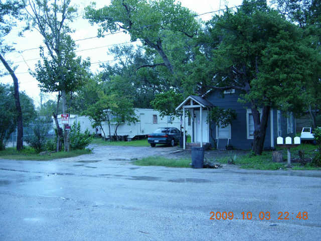 211 Jackson Ave, Bacliff, TX 77518 photo 1