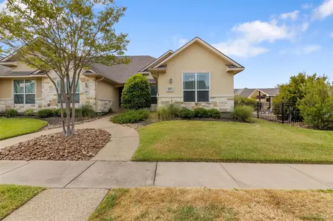 3813 Silverthorne Ln, College Station, TX 77845