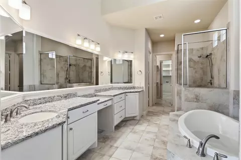 Bath - 9806 Reflection Point Dr, Cypress, TX 77433 photo 5 of 5